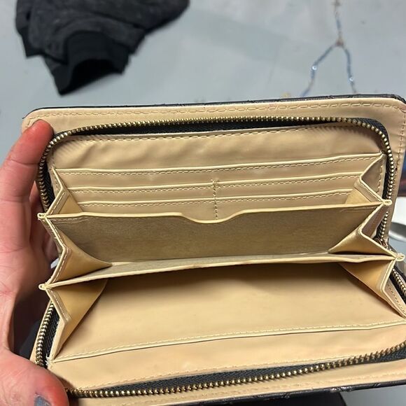 Black Upcycled Custom Quilted Graffiti Zippi Walley - Picture 3 of 3